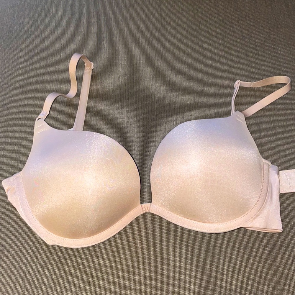 Victoria Secret Push Up Bra 34C